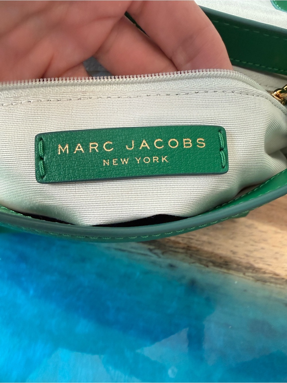 Marc Jacob’s Green Leather Crossbody Bag - Picture 11 of 11